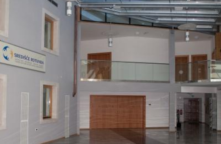 Frančiškanski Samostan Koper - Središče Rotunda