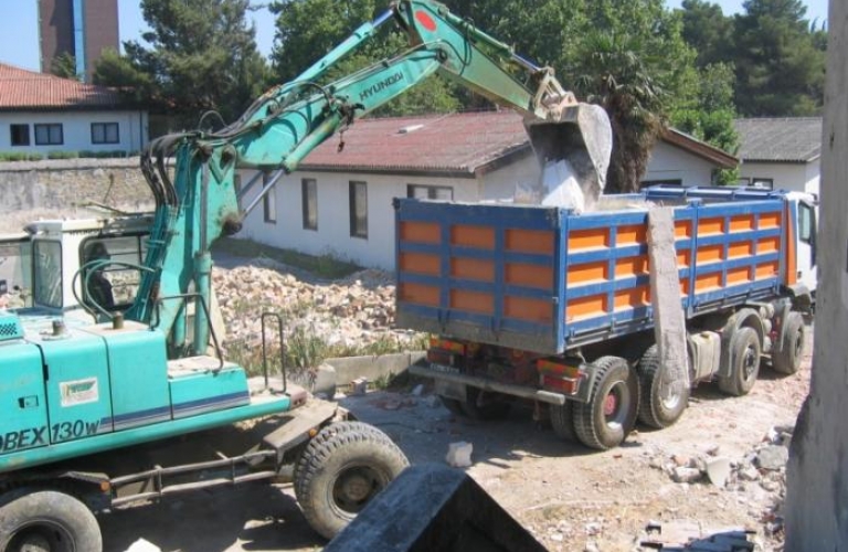 Frančiškanski Samostan Koper obnovitvena dela 2006