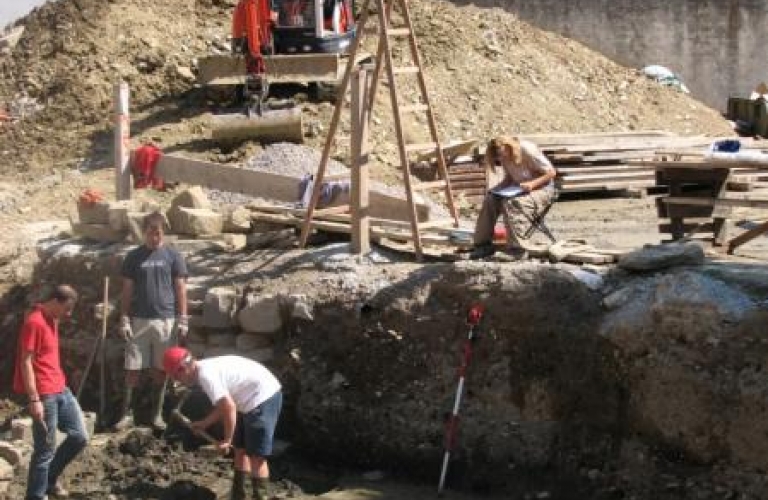 Frančiškanski Samostan Koper Arheološke raziskave 2007