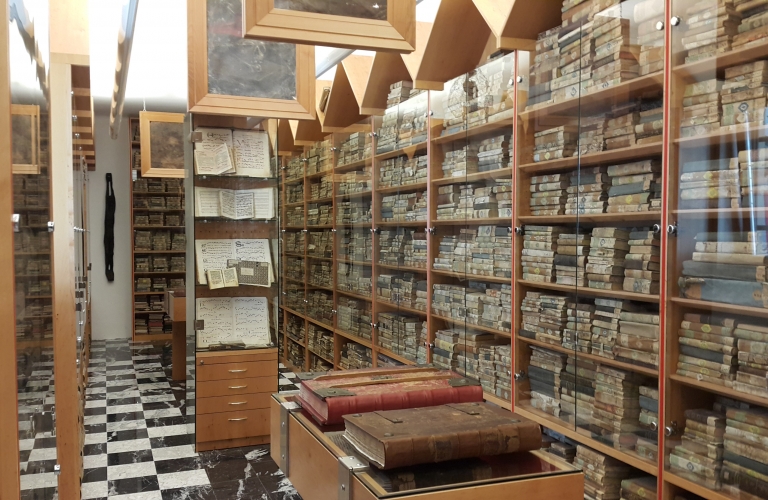 Frančiškanski Samostan Koper - Knjižnica