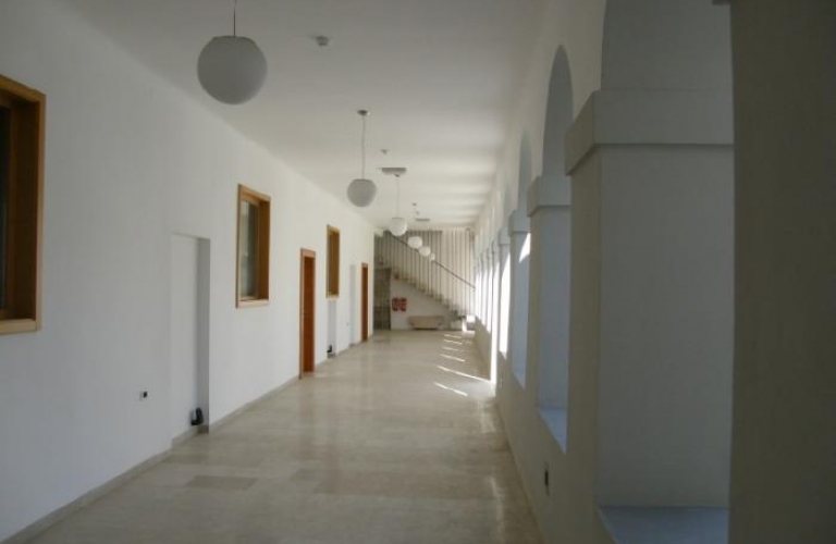 Frančiškanski Samostan Koper - Atrij s križnim hodnikom
