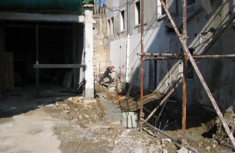 Frančiškanski Samostan Koper obnovitvena dela 2007