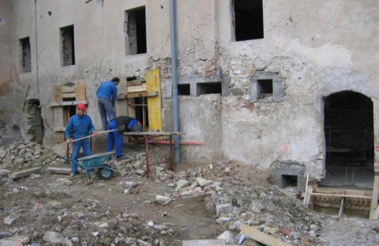 Frančiškanski Samostan Koper obnovitvena dela 2007