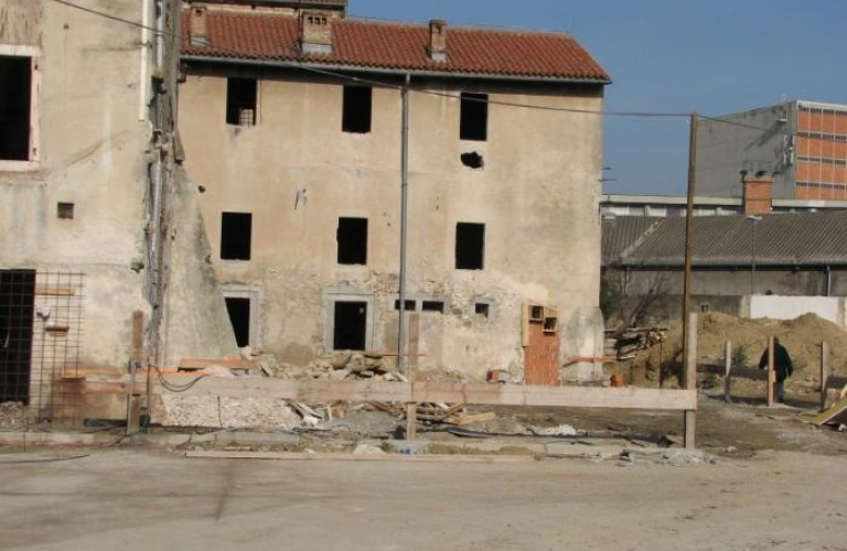 Frančiškanski Samostan Koper obnovitvena dela 2007