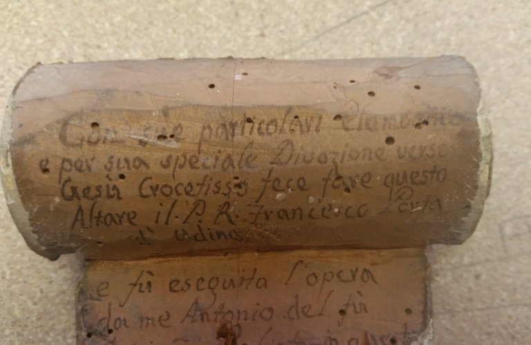 Prihod frančiškanov in zidava samostana