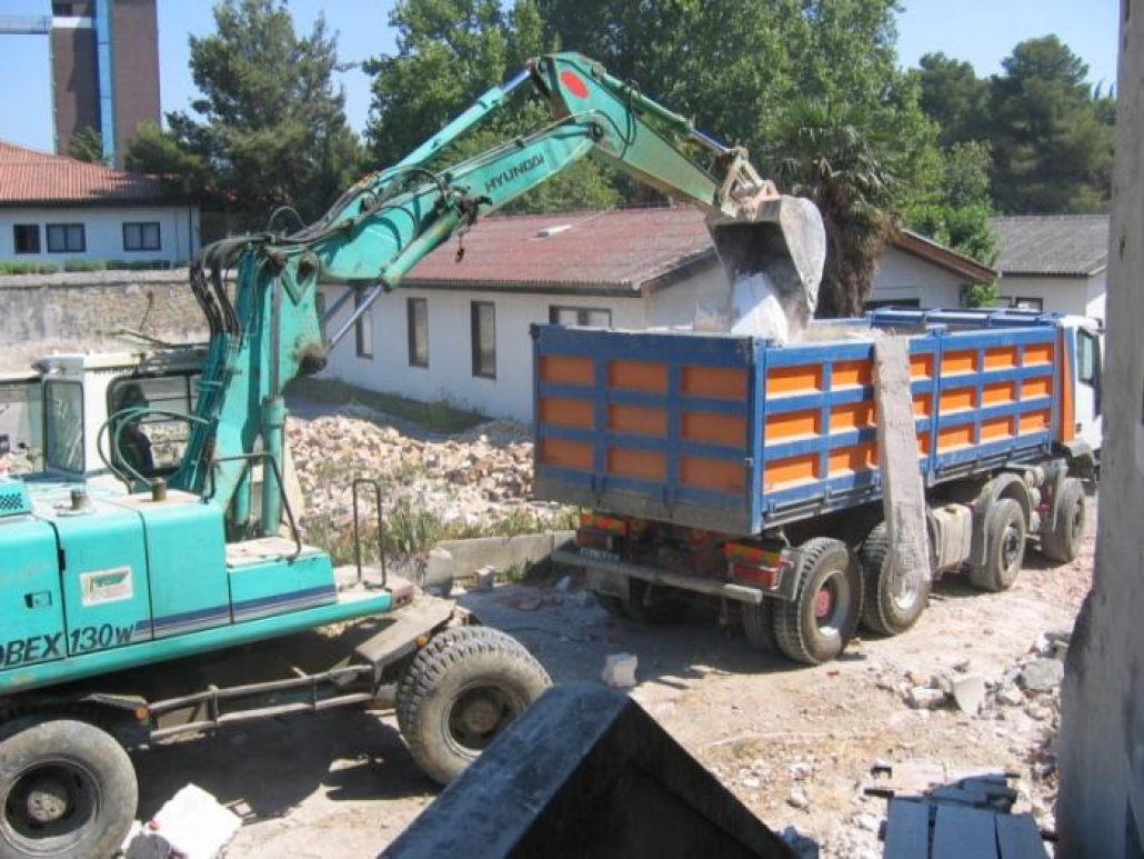 Frančiškanski Samostan Koper obnovitvena dela 2006