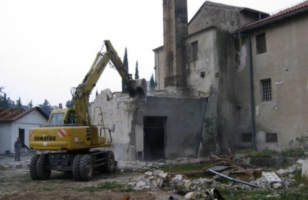 Frančiškanski Samostan Koper obnovitvena dela 2006